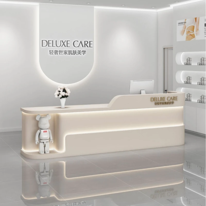 # Modern Makyaj Masası Güzelli - Beauty Makeup Institute incelemesi ve fiyatı